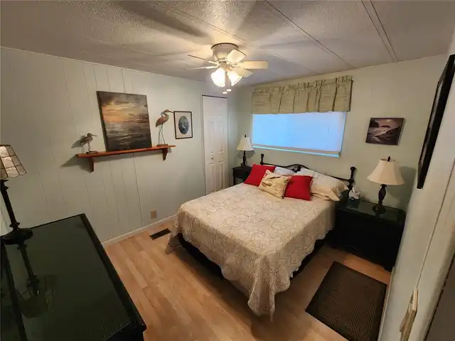 Listing Photo 20
