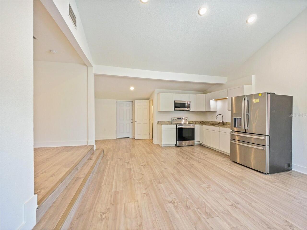 Listing Photo 7