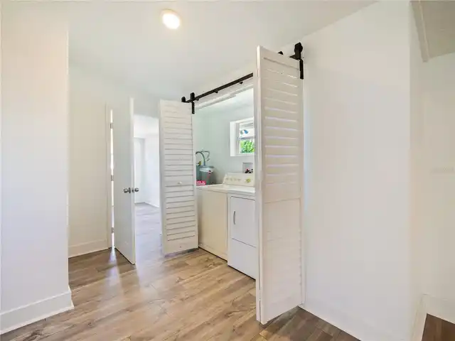 Listing Photo 12