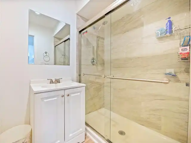 Listing Photo 14