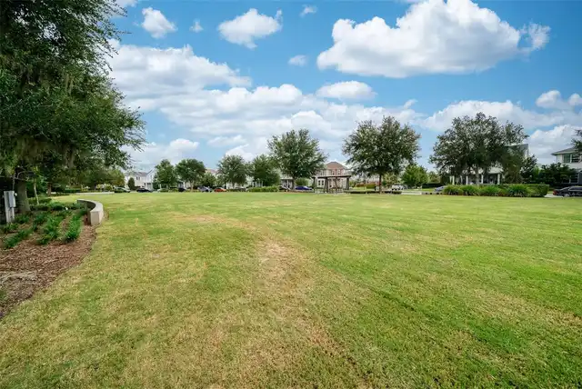 Listing Photo 34