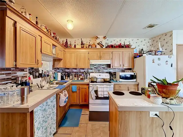 Listing Photo 19