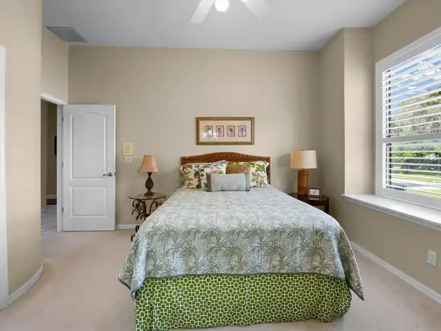 Listing Photo 37