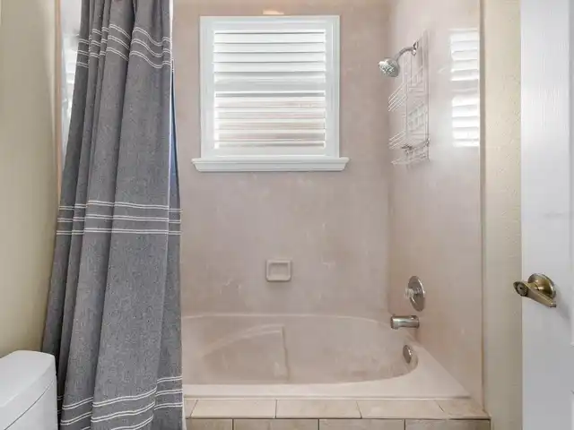 Listing Photo 43
