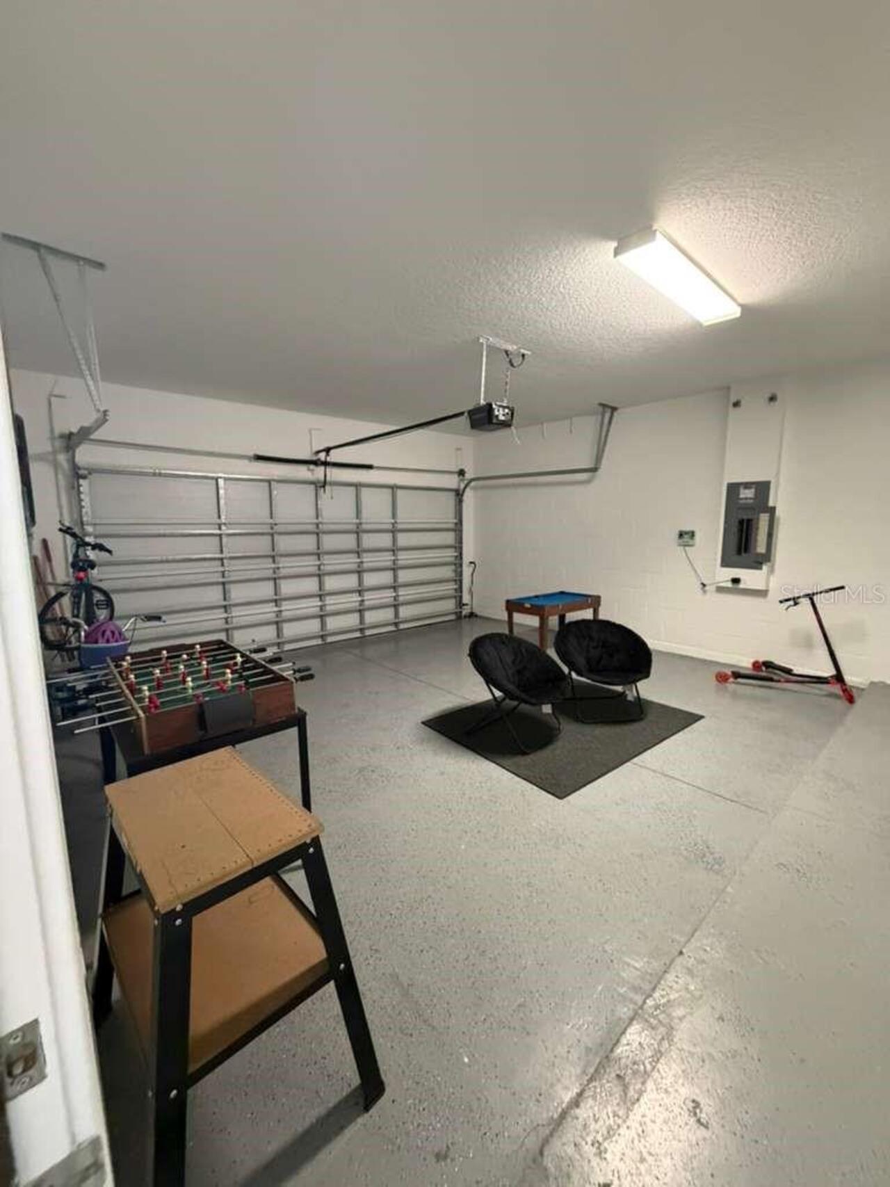 Listing Photo 11