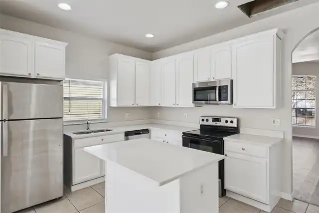 Listing Photo 5