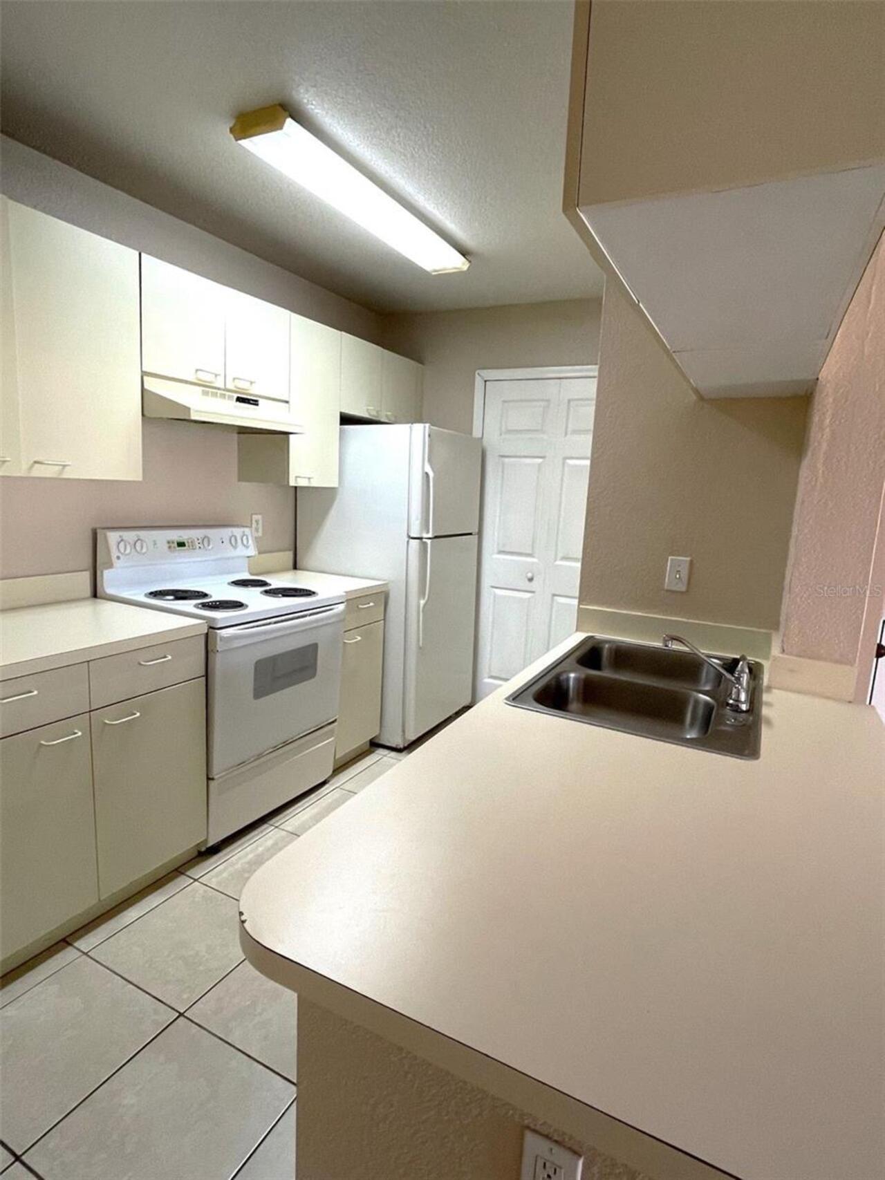Listing Photo 8