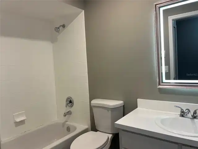 Listing Photo 7