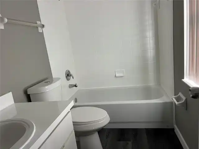 Listing Photo 18