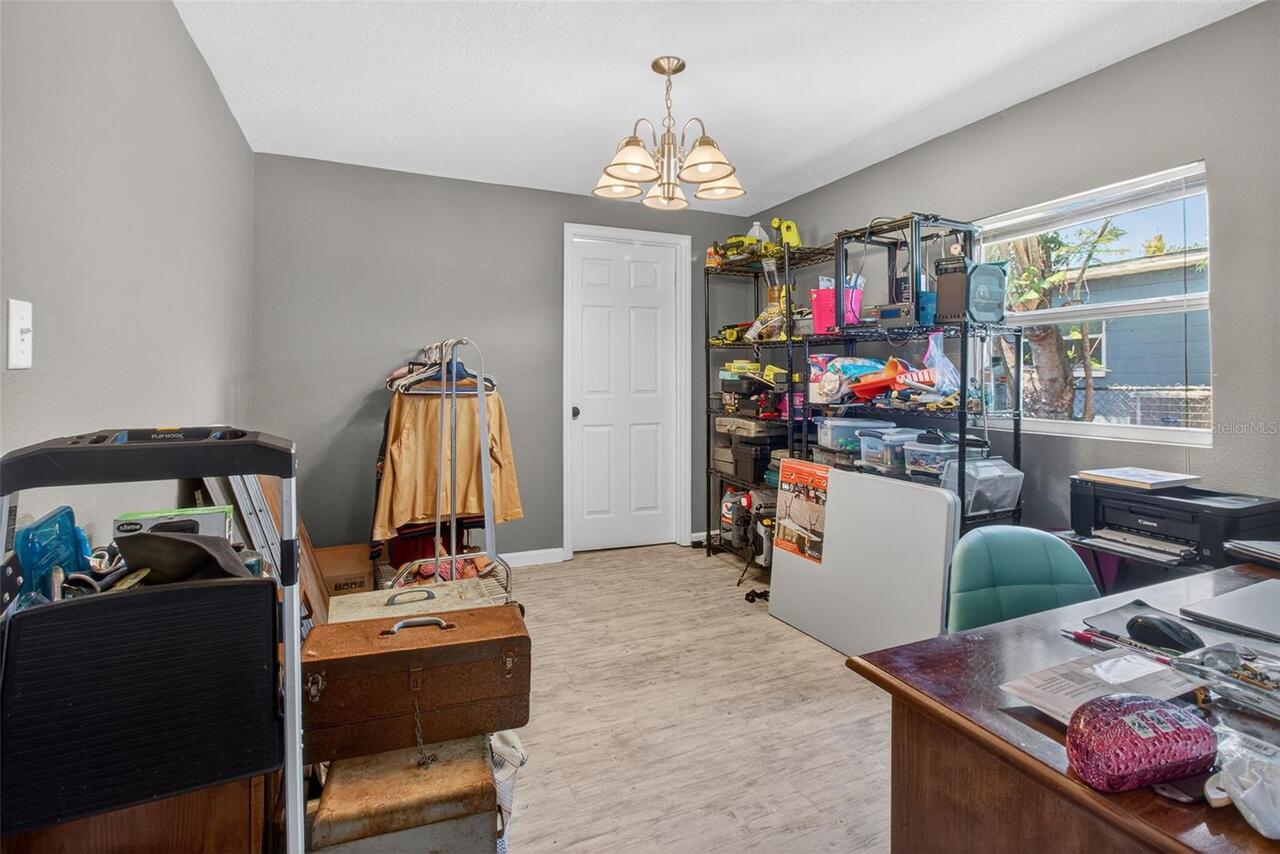 Listing Photo 9