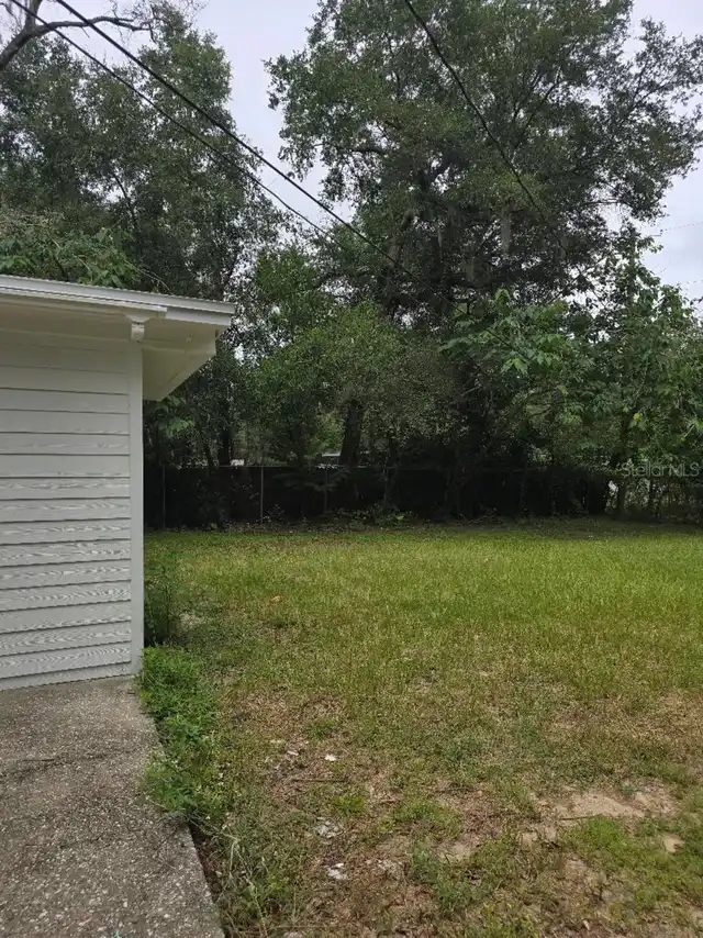 Listing Photo 8