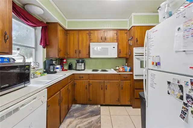 Listing Photo 14