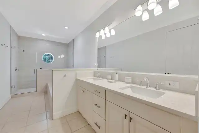 Listing Photo 32