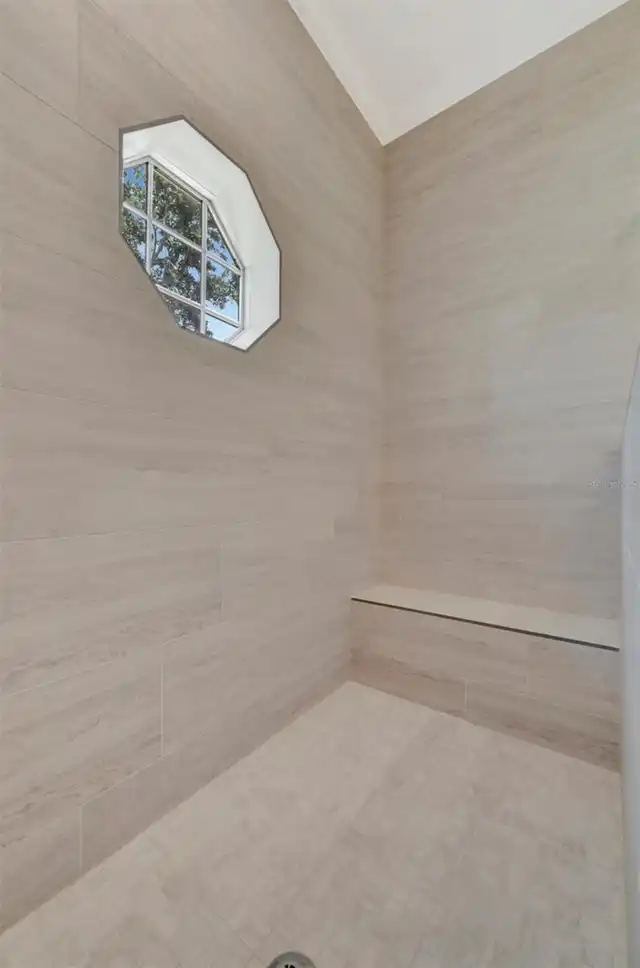 Listing Photo 34