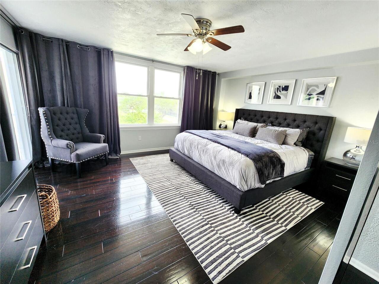 Listing Photo 10