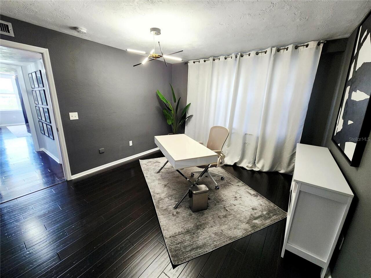 Listing Photo 16