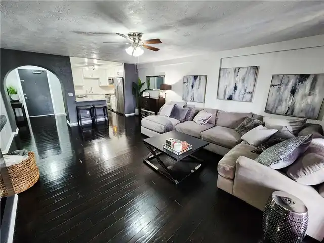 Listing Photo 6