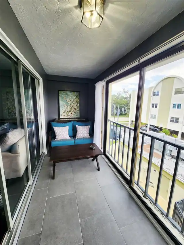 Listing Photo 12