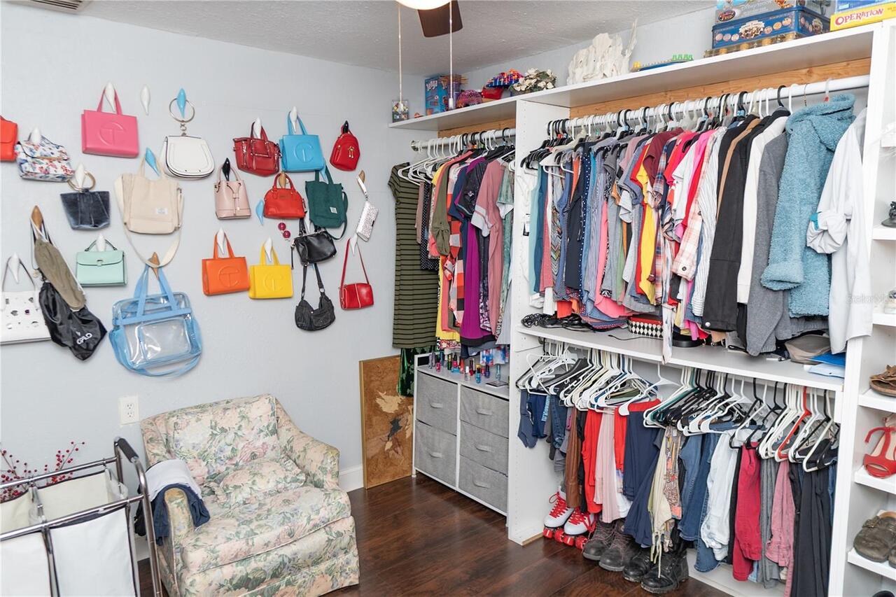 Listing Photo 10