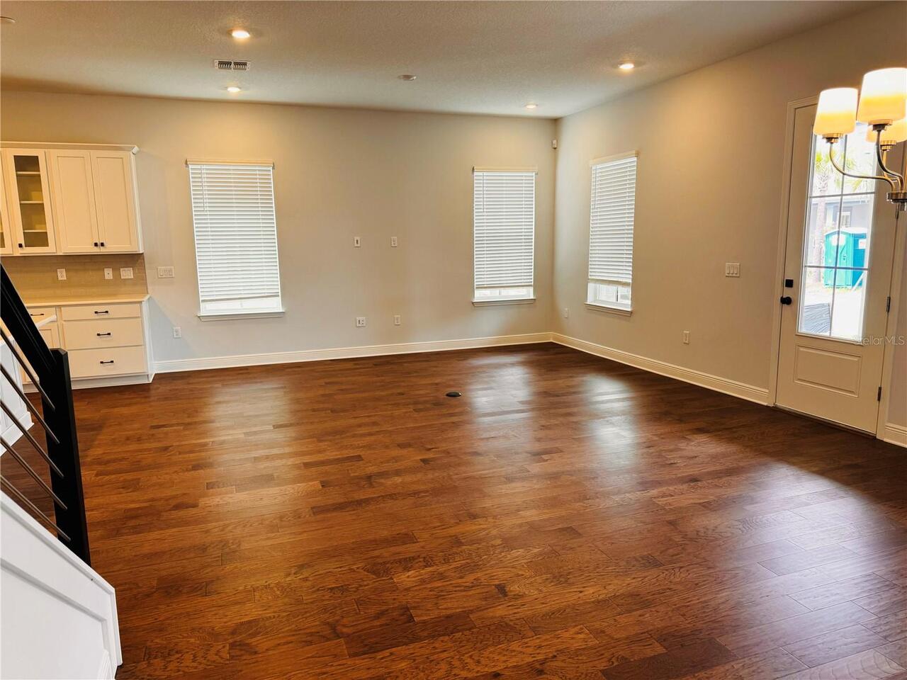Listing Photo 6