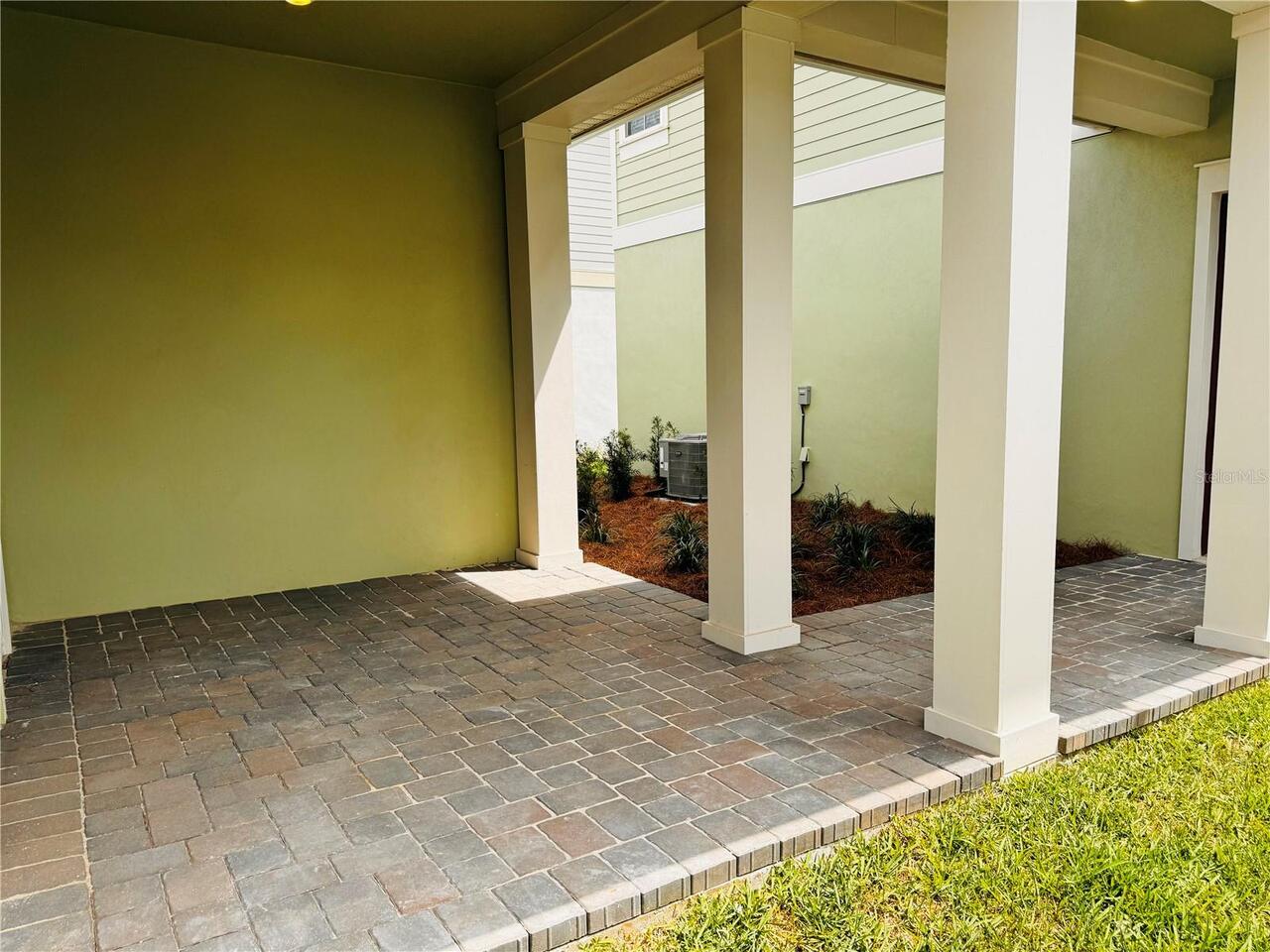 Listing Photo 16