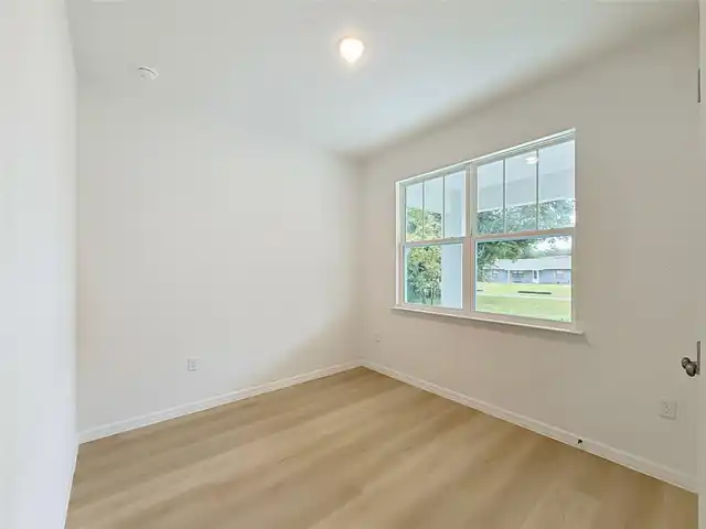 Listing Photo 33