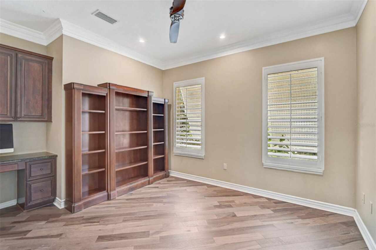 Listing Photo 19