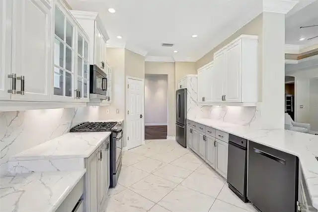 Listing Photo 13