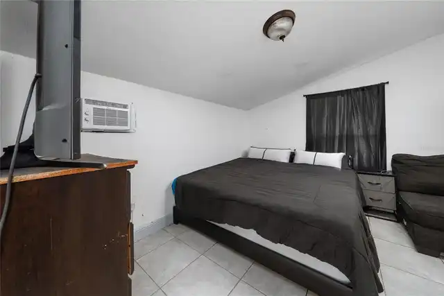 Listing Photo 37