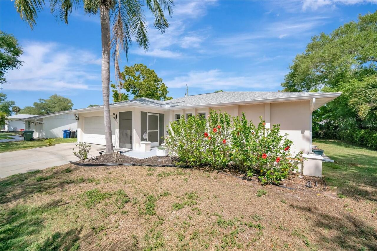 Listing Photo 11