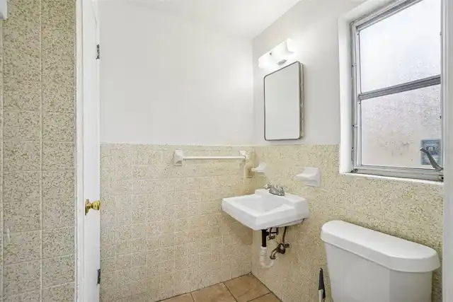 Listing Photo 25