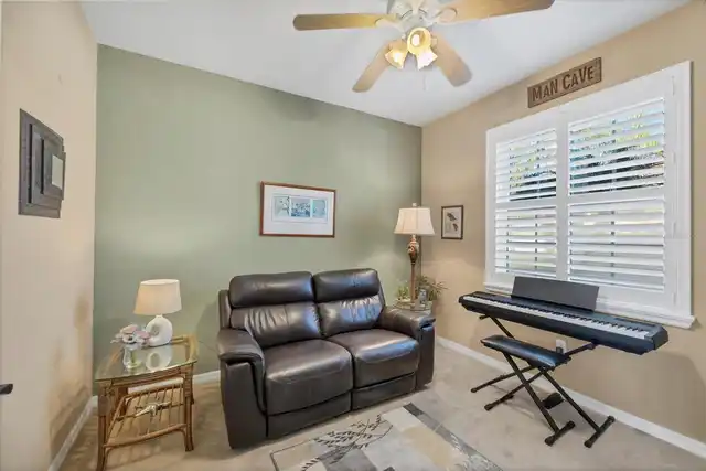 Listing Photo 22
