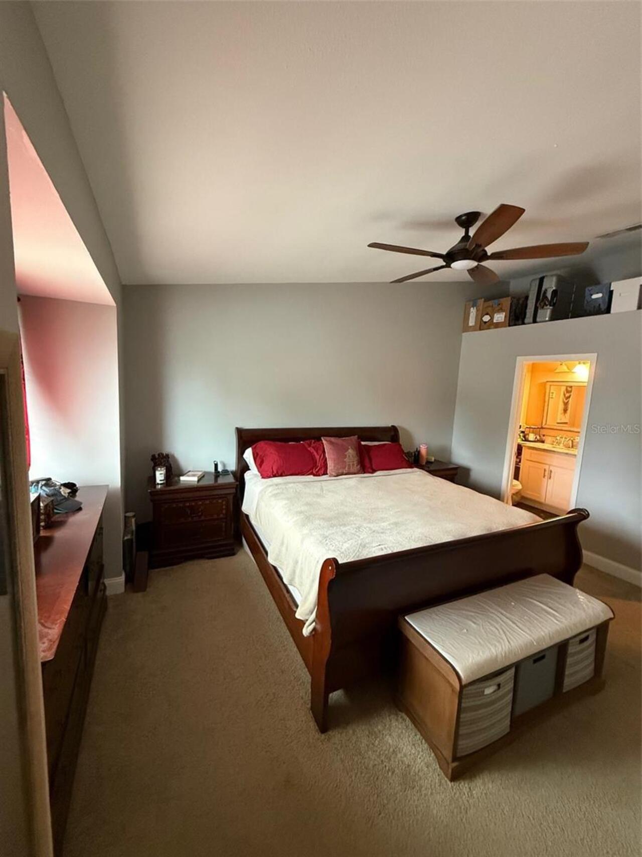 Listing Photo 12