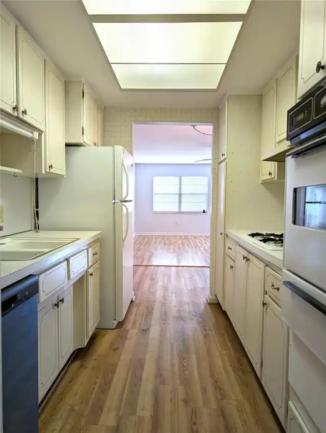 Listing Photo 32