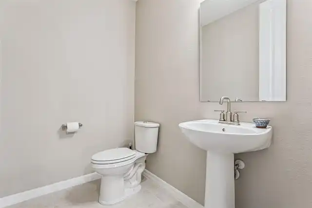 Listing Photo 33