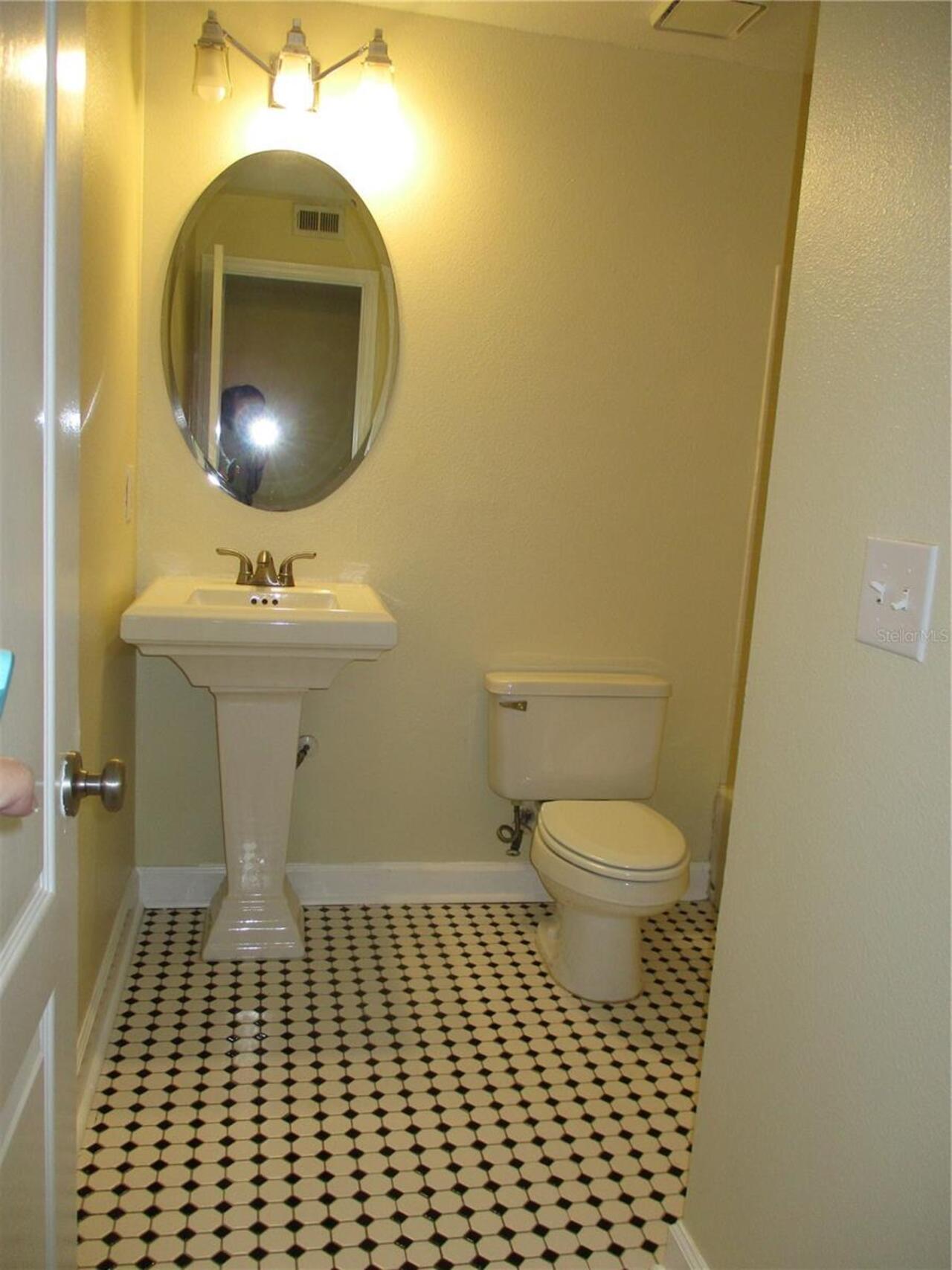 Listing Photo 12