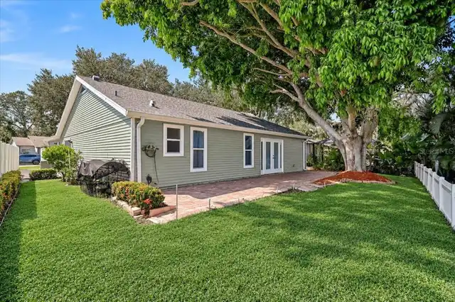 Listing Photo 8