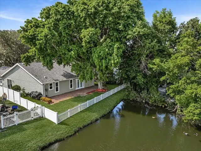 Listing Photo 14