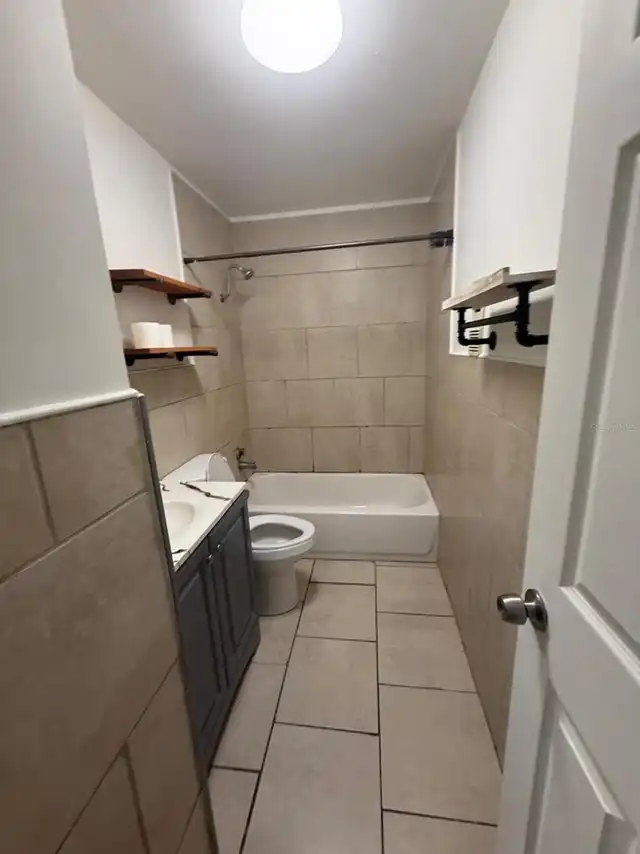 Listing Photo 10