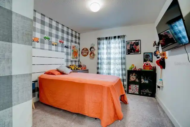 Listing Photo 9