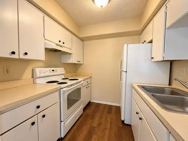 Listing Photo 7