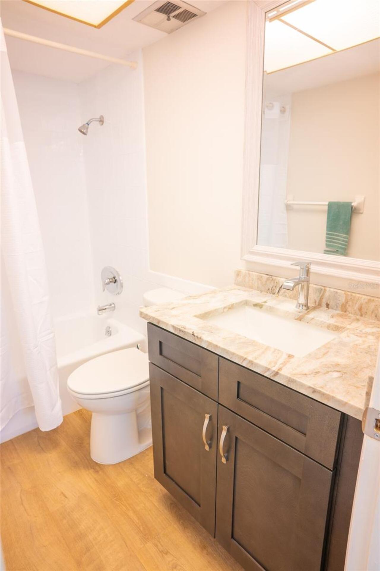 Listing Photo 9