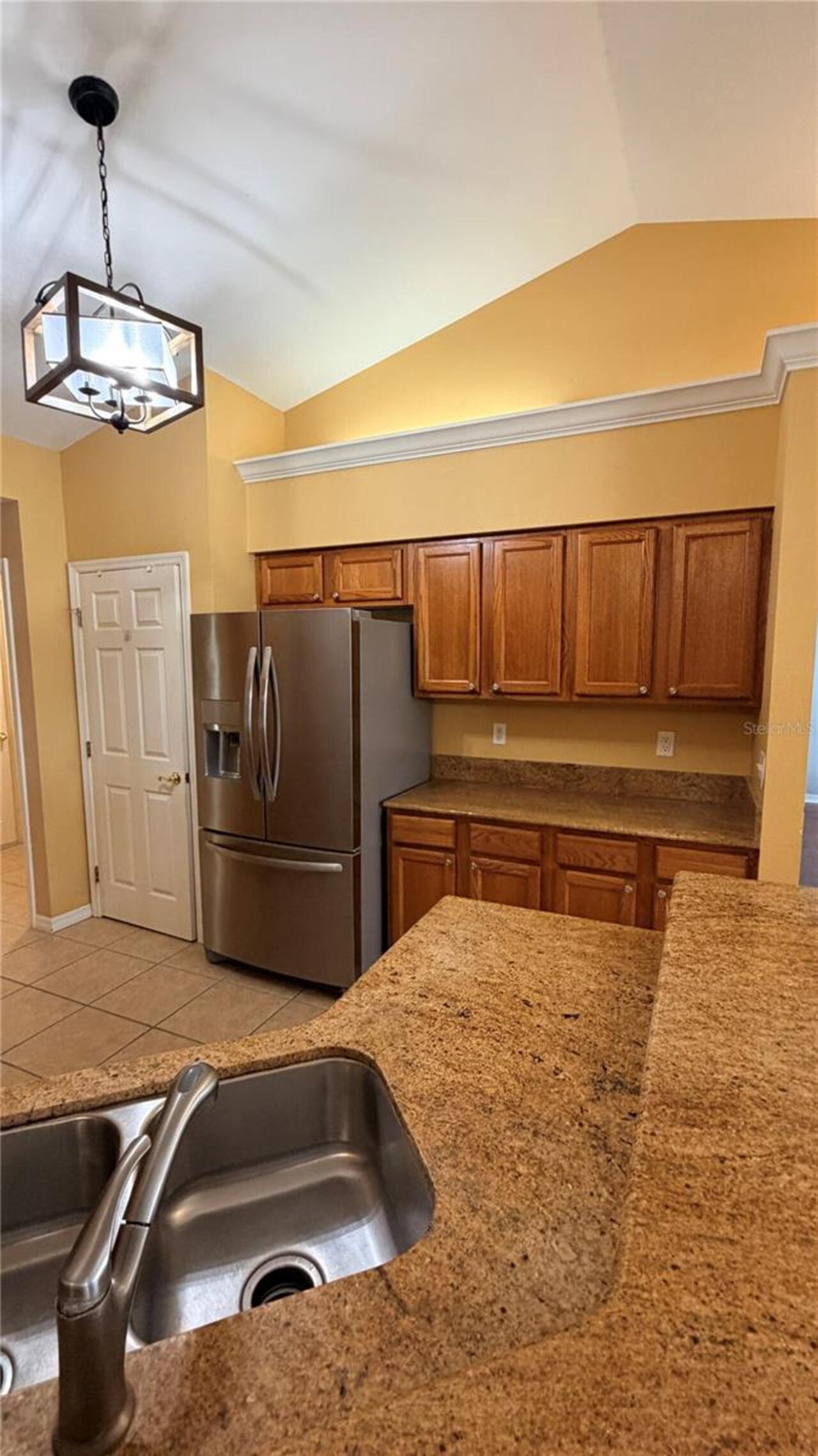 Listing Photo 10
