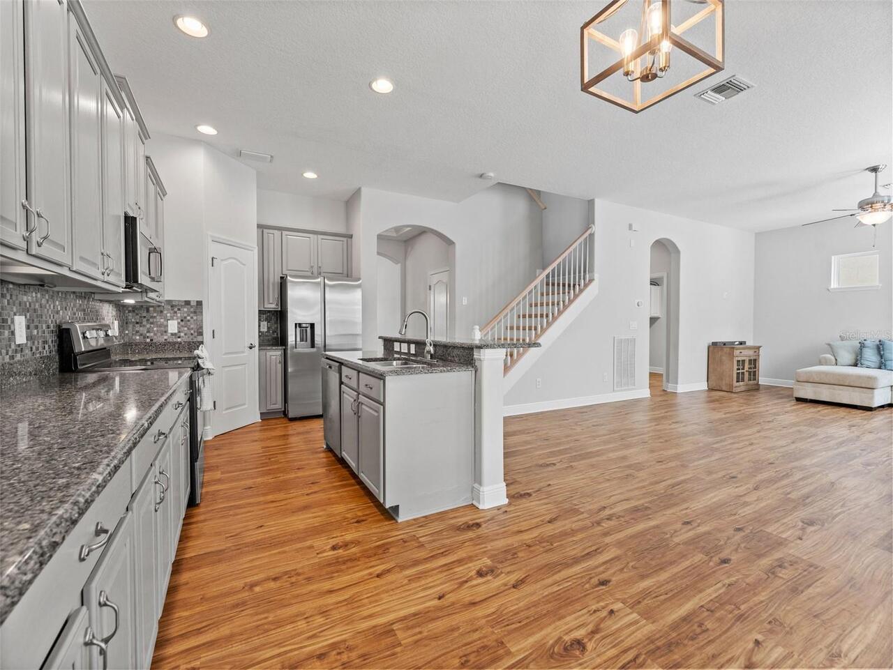 Listing Photo 15