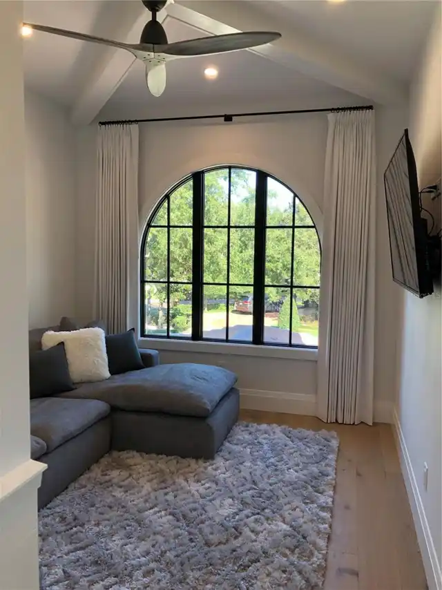 Listing Photo 18