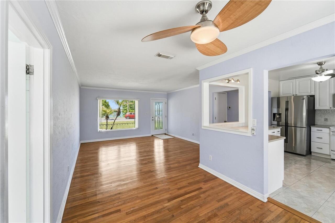 Listing Photo 8