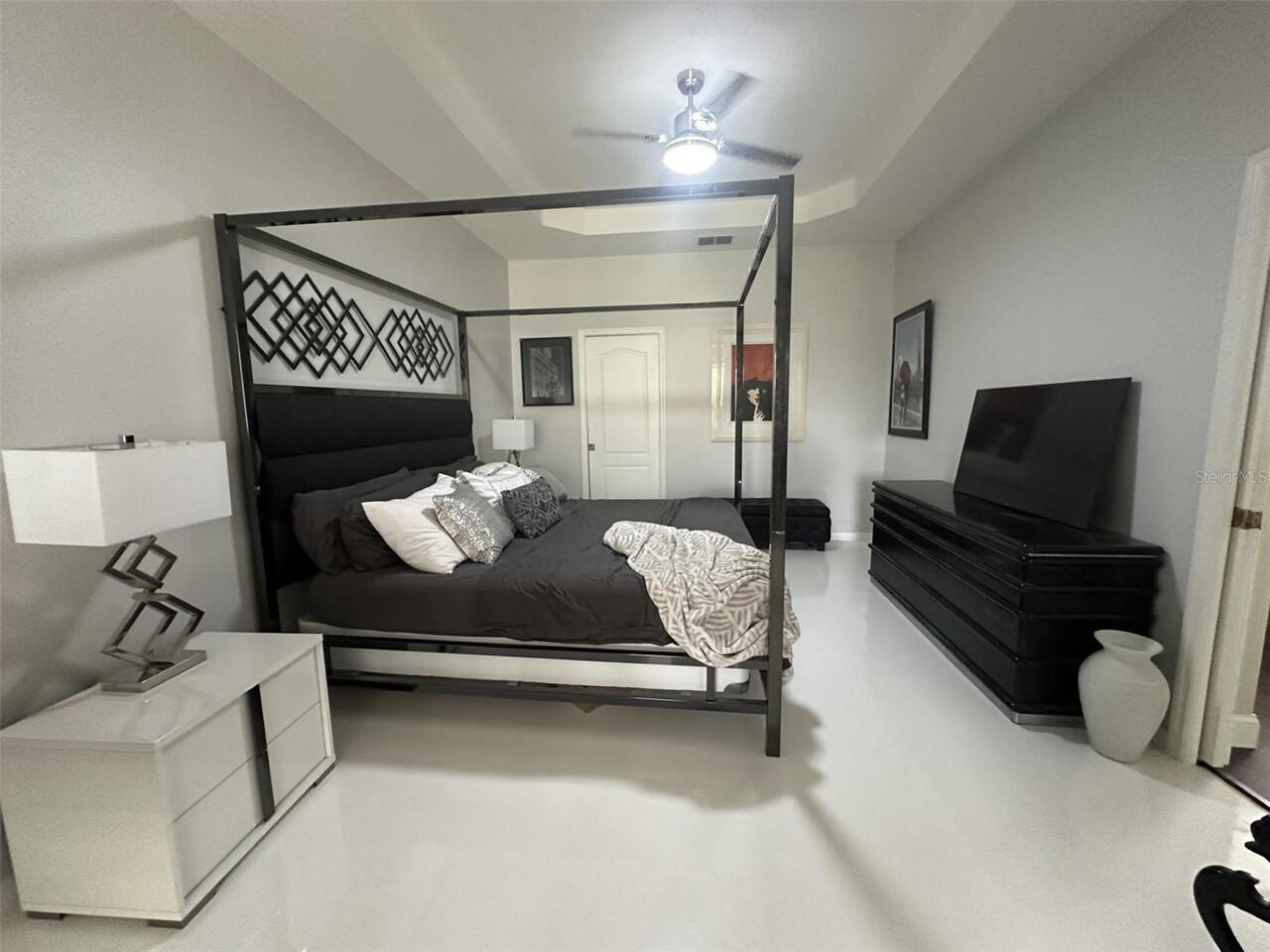 Listing Photo 25