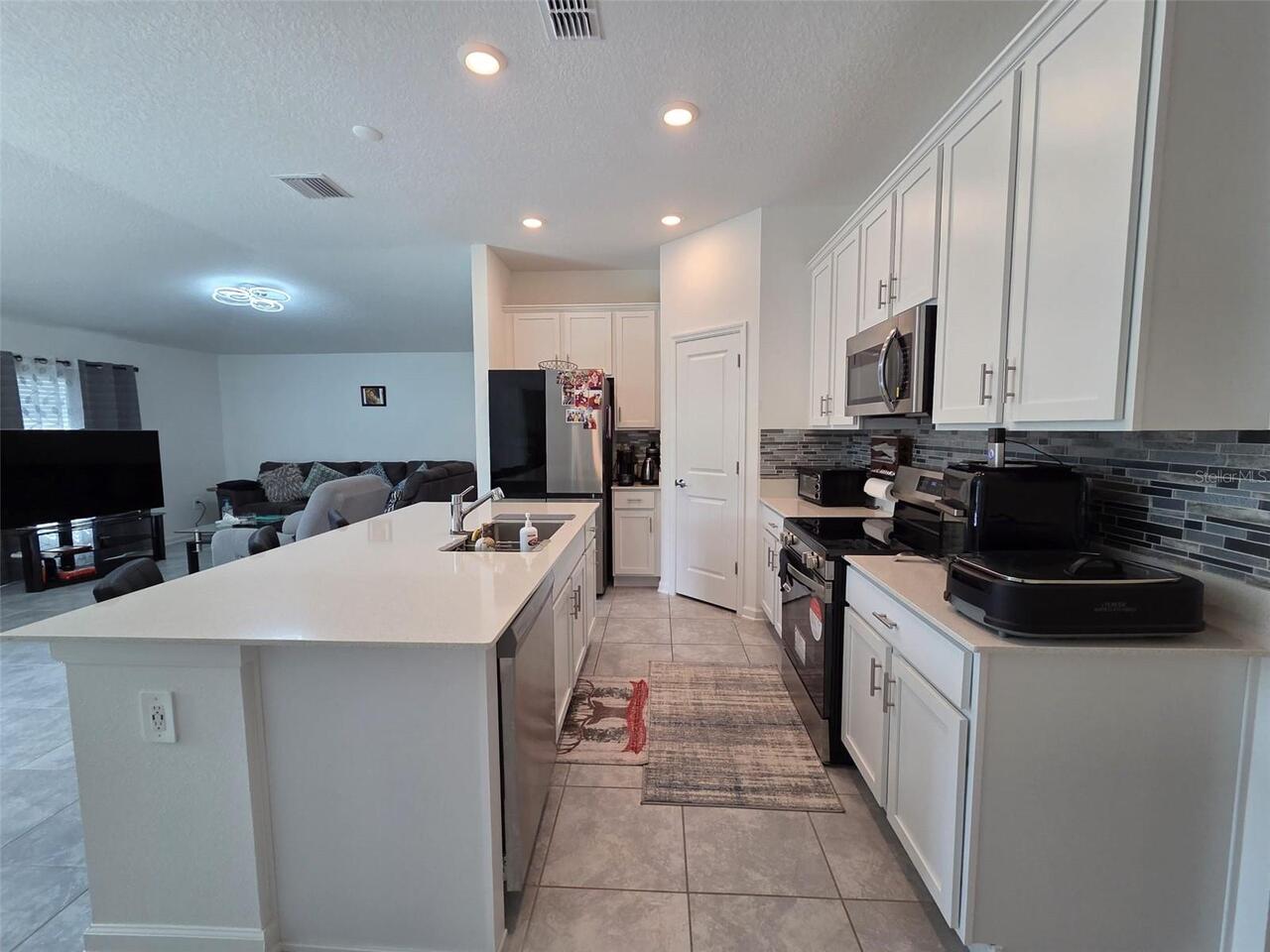 Listing Photo 7