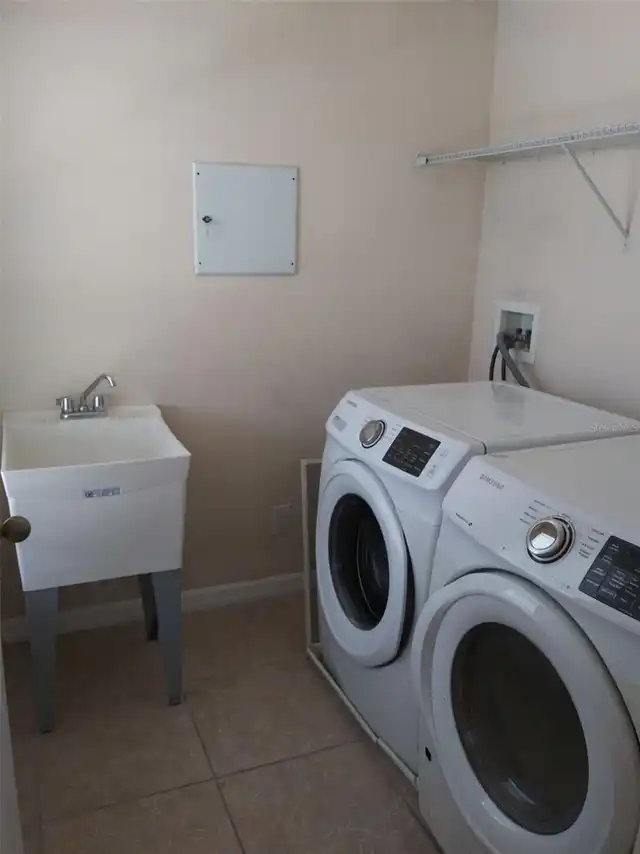 Listing Photo 11