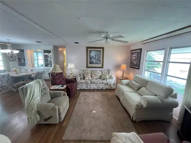 Listing Photo 6